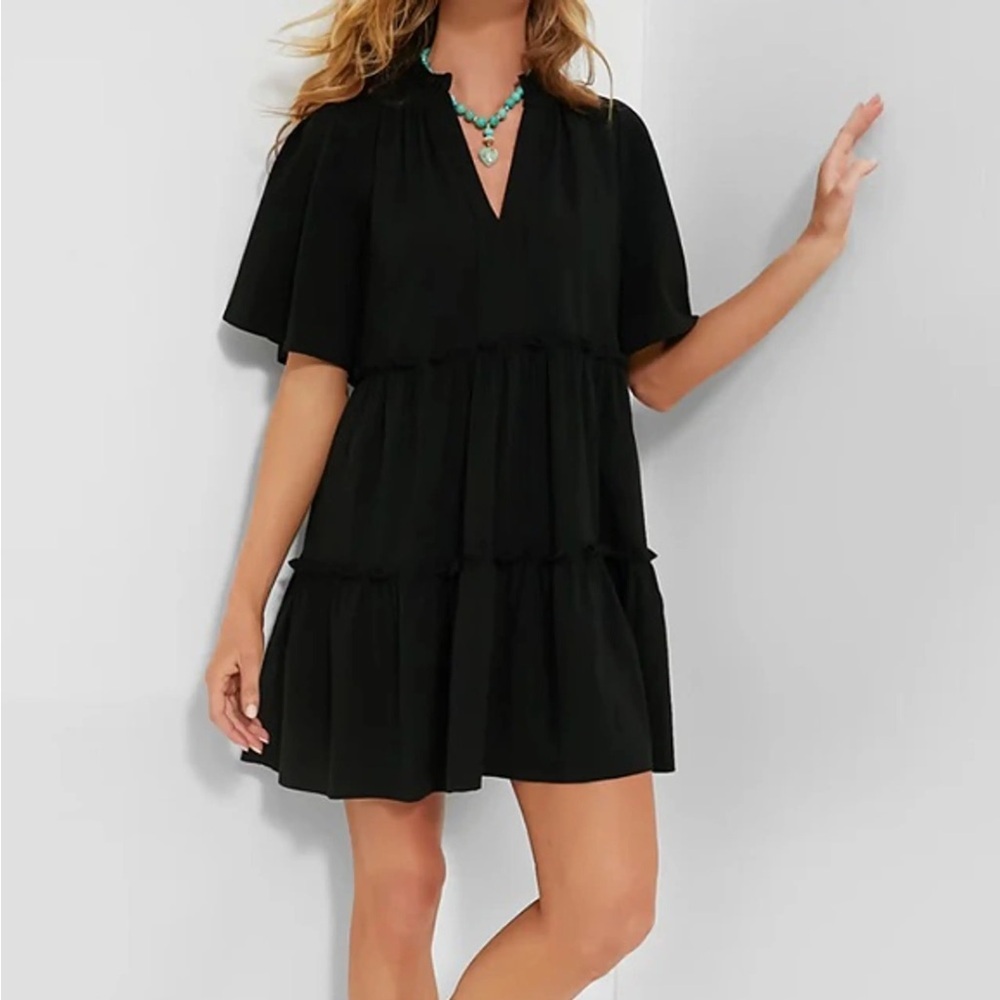 Tuckernuck Crawford Tiered Mini Dress Black Crepe Flutter Sleeve Size L NWOT - Picture 2 of 3